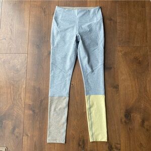 Outdoor Voices Dipped Warm-Up 7/8 Leggings XS Blue Yellow Gray Heathered